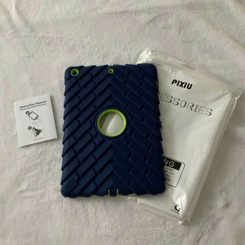 iPad Case - Picture 4 of 6
